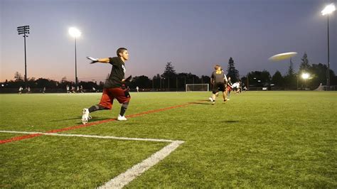 Inside Look Stanford Ultimate Frisbee The Road To Nationals