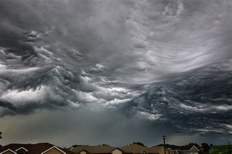 Picture Of The Day Storm Cloud Looks Like Ocean Waves Twistedsifter