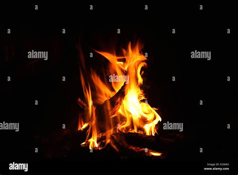 Camp Fire Burning In The Night Stock Photo Alamy