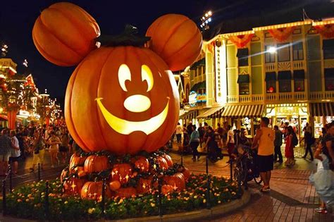 Ultimate Guide To Disneyland Halloween Time