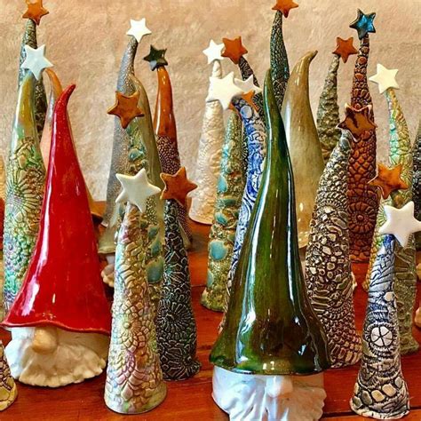 Pin By Jonna On Ceramics Christmas Ceramic Christmas Decorations