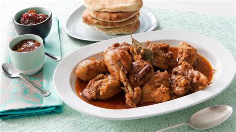 Madhur Jaffreys Chicken Korma With Almonds Recipe Bbc Food
