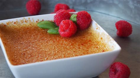 The ultimate impressive dessert of smooth. Berkot's Super Foods - Recipe: Classic Creme Brulee