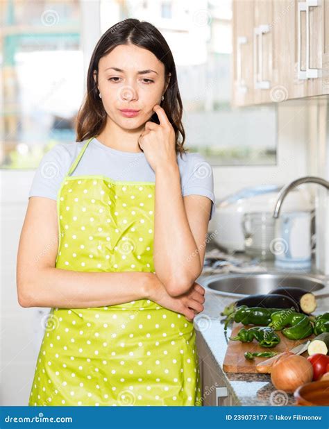Sad Young Girl Housewife In Apron At Home Kitchen Stock Image Image Of Kitchen Apartment