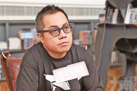炸 ｜ gloria chung ｜ 陳國榮 文學遊囈 ｜ 石sir ｜ 林喜兒 ｜ 方景文 ｜ 夕立 ｜ ringo li ｜ 廖康宇 ｜ 小灰 ｜ percy leung ｜ 邱翔鐘 ｜ 趙子龍 ｜ 伍常 ｜ 墨客隨筆 ｜ amedeo robiolio ｜ 彭浩翔 ｜. 近20億超級大製作 彭浩翔開拍《鹿鼎記》三部曲 - 澳門力報官網