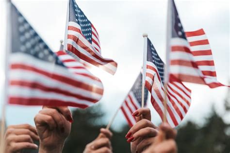 Memorial Day Weekend Is The Post Office Delivering Mail Are Banks