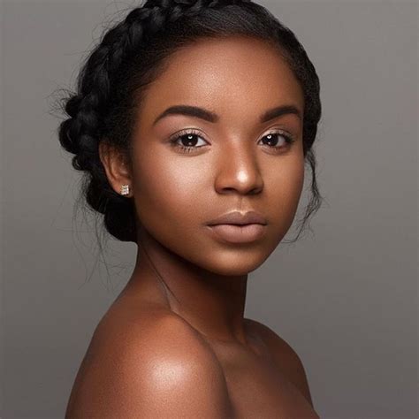 Best Makeup Ideas For Black Women That Makes Her Look More Pretty