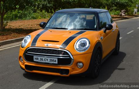 Mini Cooper S With Jcw Tuning Kit Front Quarter 2017 Review