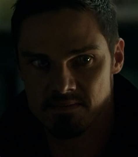 Jay Ryan As Vincent Beauty And The Beast S02e10 Ancestors Beauty And