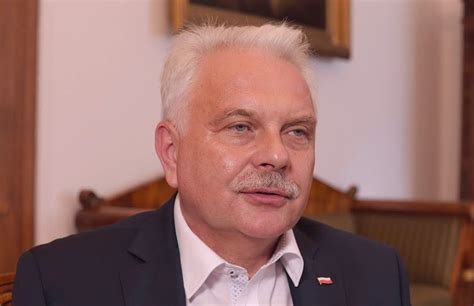 Jak podał wcześniej polsat news, bardzo prawdopodobne jest także otwarcie hoteli w reżimie sanitarnym. Pilne wieści od wiceministra, mowa o kolejnych dniach i ...