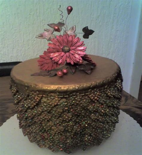 Maybe you would like to learn more about one of these? Gerbera daisy - bronze cake, fondant | Gerbera daisy ...