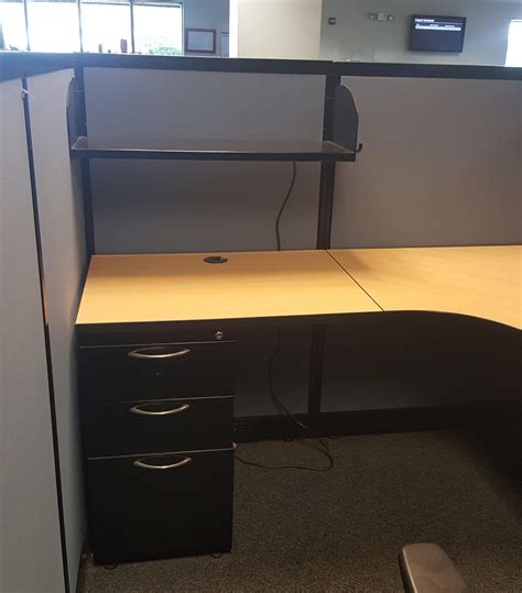 ais mwall  medium panels  cubicles