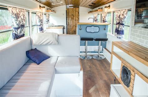 This Canadian Company Turns Buses Into Incredible Tiny Homes