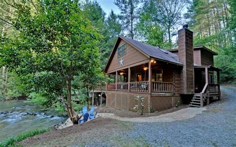 08 guests, max 4 dogs. 3 Bedroom Cabin Rental in Ellijay, Georgia, USA - Pet ...
