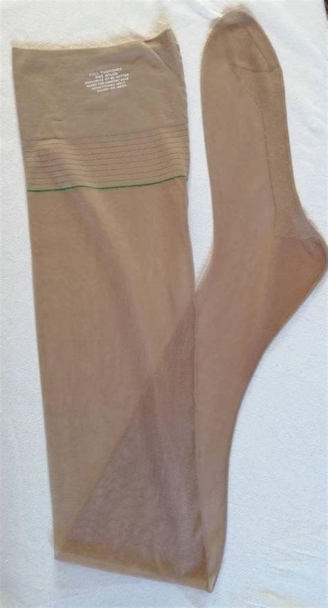 Vintage Nylon Stockings Size 115 X 35 30 Denier Fully Etsy