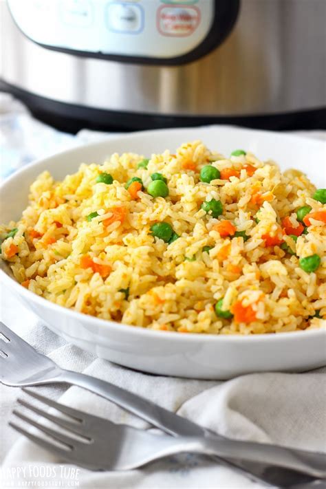 No need for takeout, this instant pot chicken fried rice will replace the meal you usually get from your favorite chinese restaurant. Instant Pot Fried Rice - Pressure Cooker Fried Rice