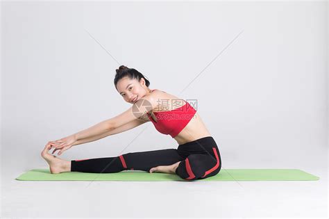 女性瑜伽拉伸动作拍摄高清图片下载 正版图片500667794 摄图网