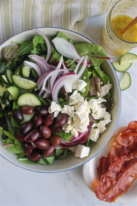 Italian Mixed Greens Salad With Crispy Prosciutto Sungrown Kitchen