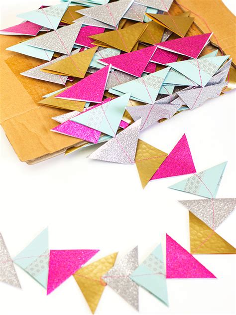 Also, browse 200+ easy party diys and crafts including ideas for party decorations and party favors and more! 37 DIY Paper Garland Ideas | Guide Patterns