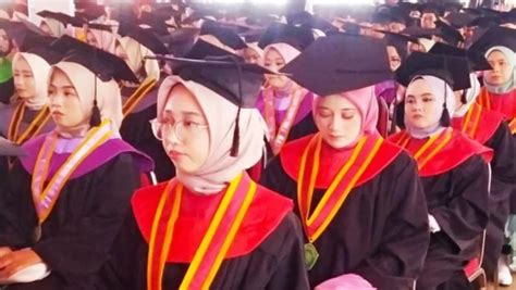 Wisudawan Program Sarjana Dan Pascasarjana Uin Malang Resmi Diwisuda