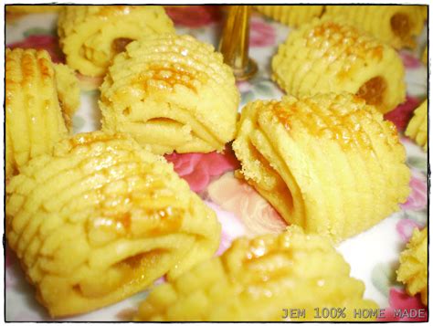 Resepi tart nenas gulung, adalah antara kuih raya yang paling popular dan disukai ramai. Mamyharraz Blog: Tat Gulung Nenas - Dibuka utk tempahan!