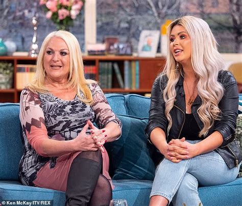 Vanessa Feltz 57 Reveals Shed Look Forward To Scheduled Sex Once A Week Daily Mail Online