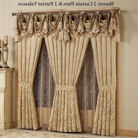 Some of the best curtains for living room are designed in a manner that they keep away the sun rays and provide the appropriate warmth and privacy for a relaxed atmosphere. 69+ BEST LUXURY CURTAINS FOR LIVING ROOM WITH MODERN TOUCH