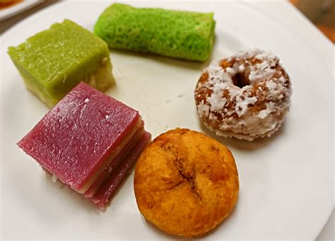 Our extensive menu includes asian, south indian, north indian, thai, local malaysian, western favorites, a large selection of drinks and desserts and more. Kuala Lumpur Malay lunch at Restoran Jaring, Bandar ...