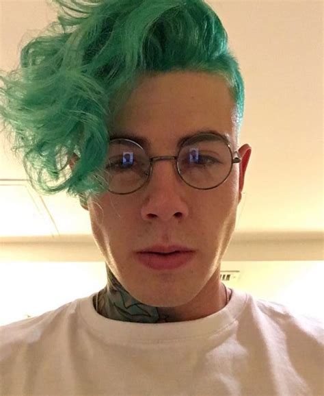 They have bluish green veins. 188 best images about Coloured Hair ..... Guy's Edition ...