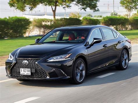 Lexus redesigned the es 350 from the ground up for the 2019 model year. Review: 2019 Lexus ES 350 F-Sport | Test Drives - Gulf News
