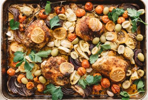 La Hoja De Pollo Y Verduras En Sartén Es Una Receta Rápida E Infalible