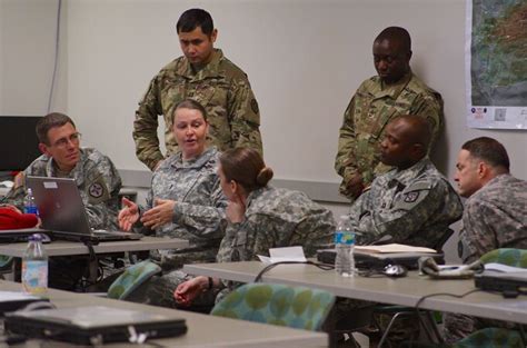 Active Component Esc Soldiers Share Their Best Practices With Reserve
