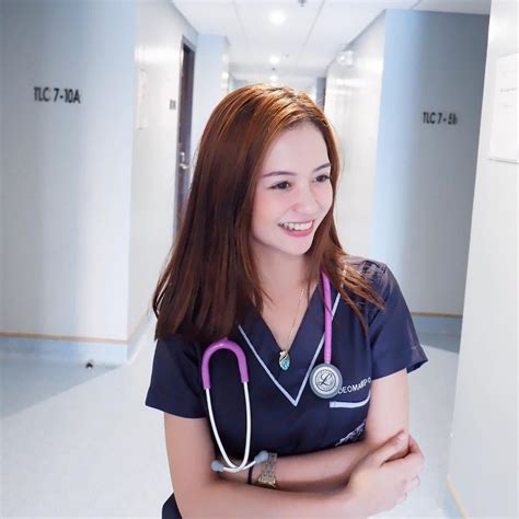 Isang Magandang Nurse Sa Davao City Viral Ngayon Dahil Sa Pagtutuli Nya