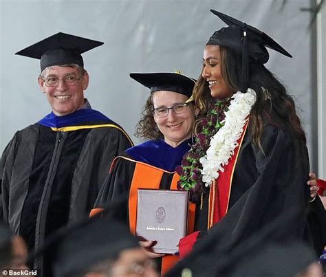 Barack And Michelle Obama Watch Daughter Sasha Graduate From Usc Hot