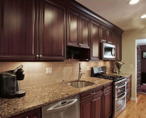 How To Pair Countertop Colors With Dark Cabinets Trendy Kitchen Backsplash Traditional
