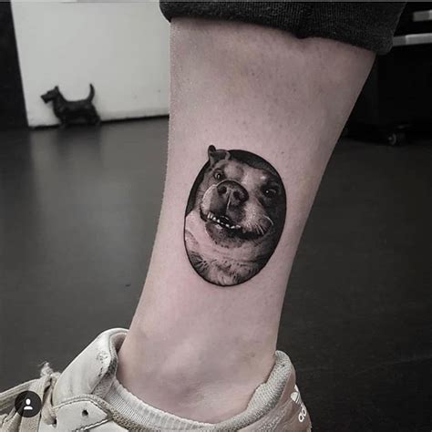 Wether you're a first timer or not, you're in the good hands. Big, small or miniature! Resident artist has your back ...