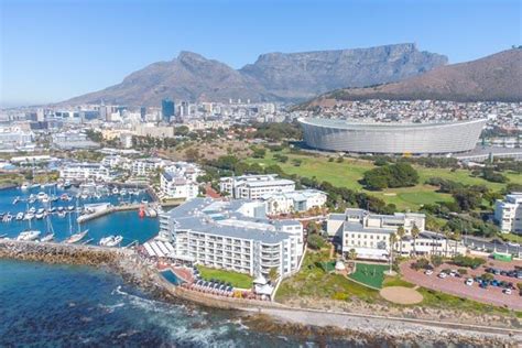 Radisson Blu Waterfront Cape Town Hotel Review