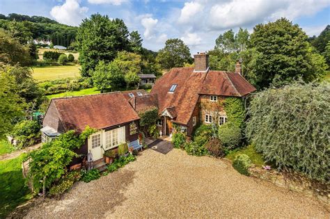Uk Cottages For Sale Luxury Homes Rustic English Cottage For Sale