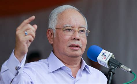 Putrajaya akan menjadi pusat pentadbiran kerajaan persekutuan, mengambil alih ibu negara dari kuala lumpur dan meninggalkannya sebagai pusat ekonomi dan komersial negara. Najib Persoal Tindakan Sabah Tawar Pusat Kuarantin Teruk ...