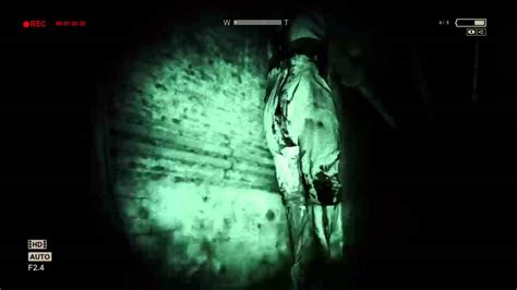Outlast Part 2 Scared Out Of My Mind Youtube