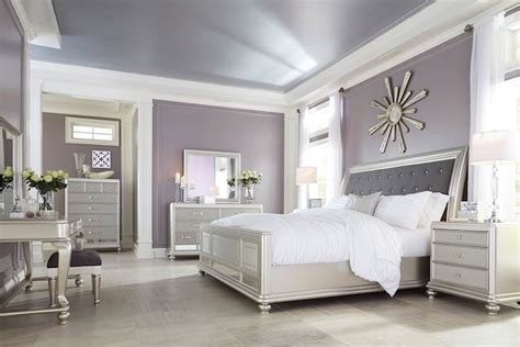 For fans of high fashion glamour, the coralayne queen upholstered bedroom set is one fit for royalty. Coralayne Silver Bedroom Set - SpeedyFurniture.com