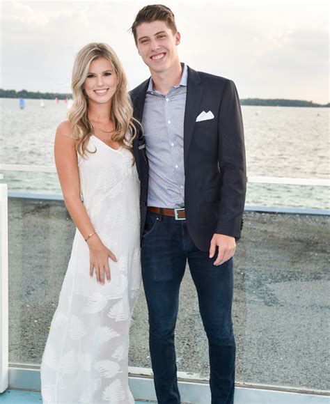 David Pastrnak And Rebecca Rohlson Nhl Power Couples The Women