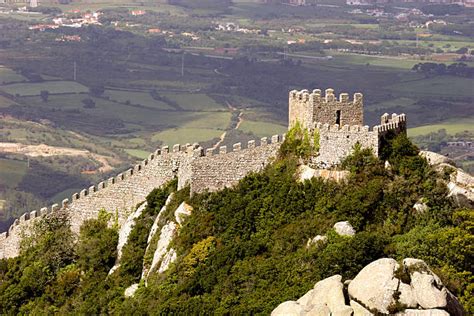 370 Castelo Dos Mouros Em Sintra Portugal Fotos De Stock Imagens E Fotos Royalty Free Istock
