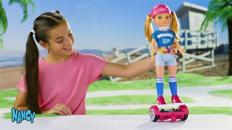 Muñeca Nancy Un Día Con Mi Hoverboard Famosa Youtube