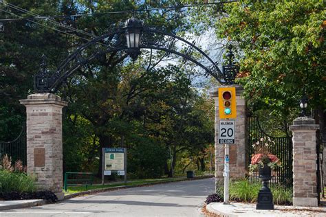 Headquarters 105 roncesvalles ave, toronto, on, m6r 2k9. Roncesvalles Village Real Estate | The Julie Kinnear Team ...