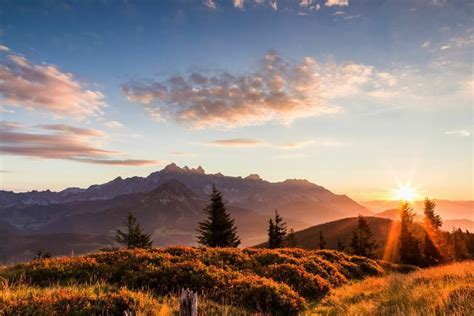 Berglandschaft Sonnenaufgang Mit Dachstein Poster Coen Weesjes