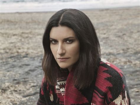 Unforgettable) is a song written by cheope, marco marati and angelo valsiglio and recorded by italian singer laura pausini. LAURA PAUSINI SI AGGIUDICA IL QUINTO LATIN GRAMMI CON ...