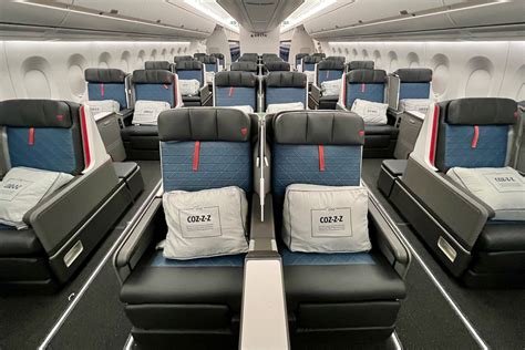 Flying Deltas 1st New Airbus A350 With Unique Business Class Cabins