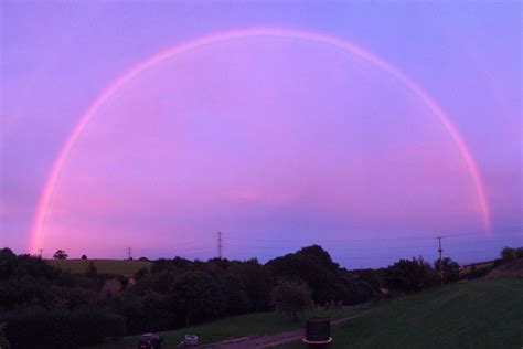 Nov 16, 2016 · red, yellow, pink and green: Spectacular 'pink rainbow' spotted over west of England ...