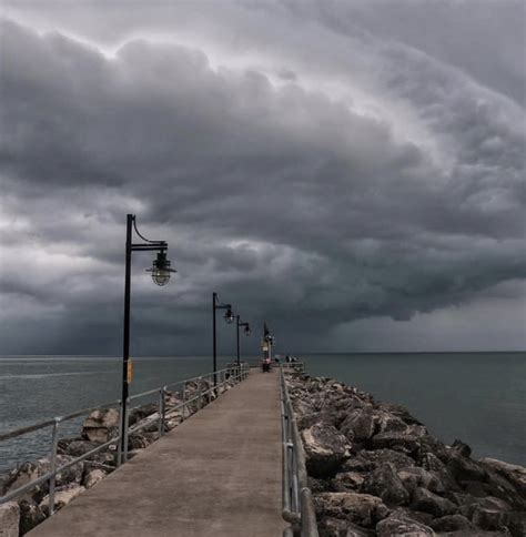 These Shelf Cloud Images Look Intense And Menacing But Are Harmless